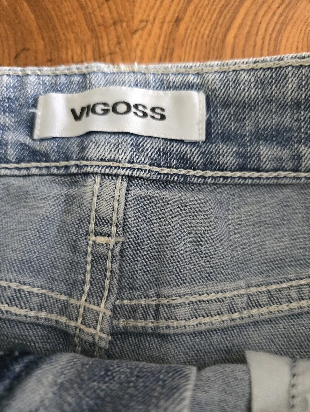 NWT Vigoss Light Wash Denim Mini Skirt Womens Size 29 Frayed Hem